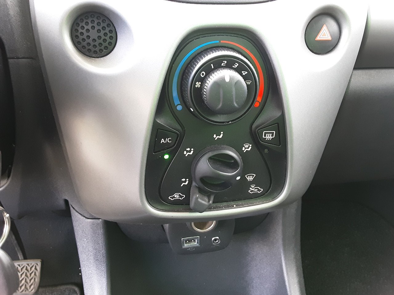 Peugeot 108 1.0 e-VTi Blue Lion