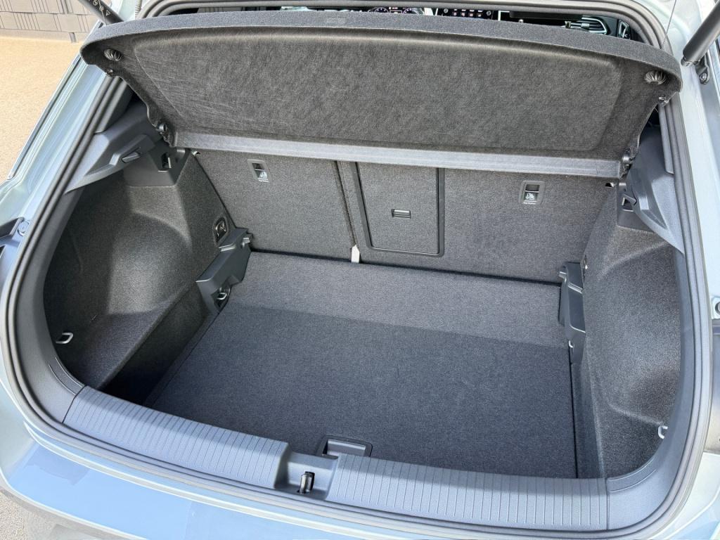 Volkswagen T-roc 1.5 tsi 150pk dsg r-line | camera | keyless | elek. achter