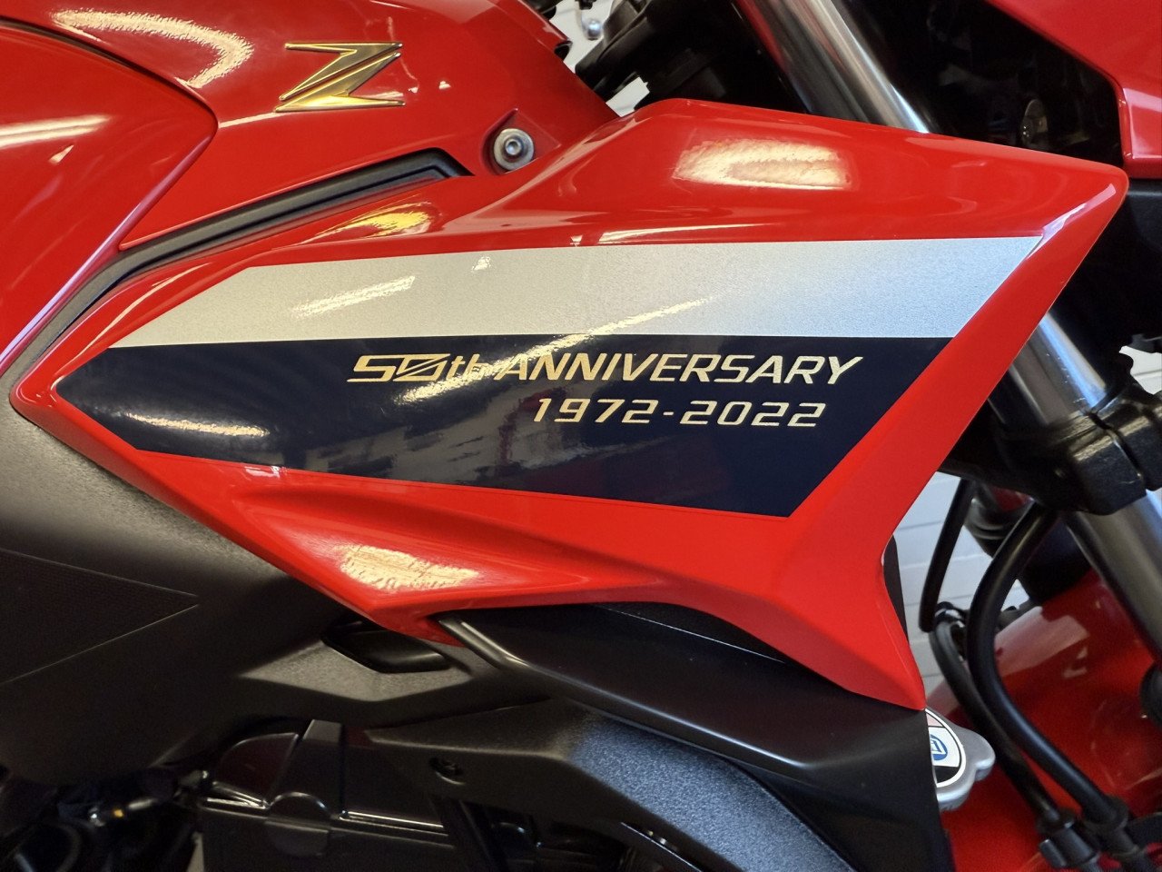 Zeer nette en jonge Kawasaki Z650 50th anniversary!