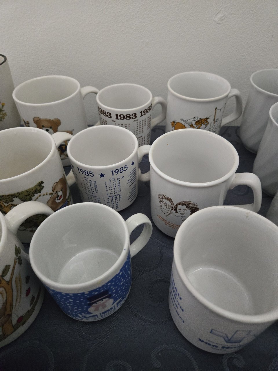 Mokken. Bieden mag per stuk, aantal of alles.