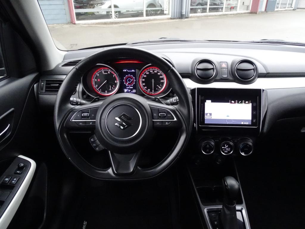 Suzuki Swift 1.0 stijl automaat | stoelverwarming | navi | bluetooth