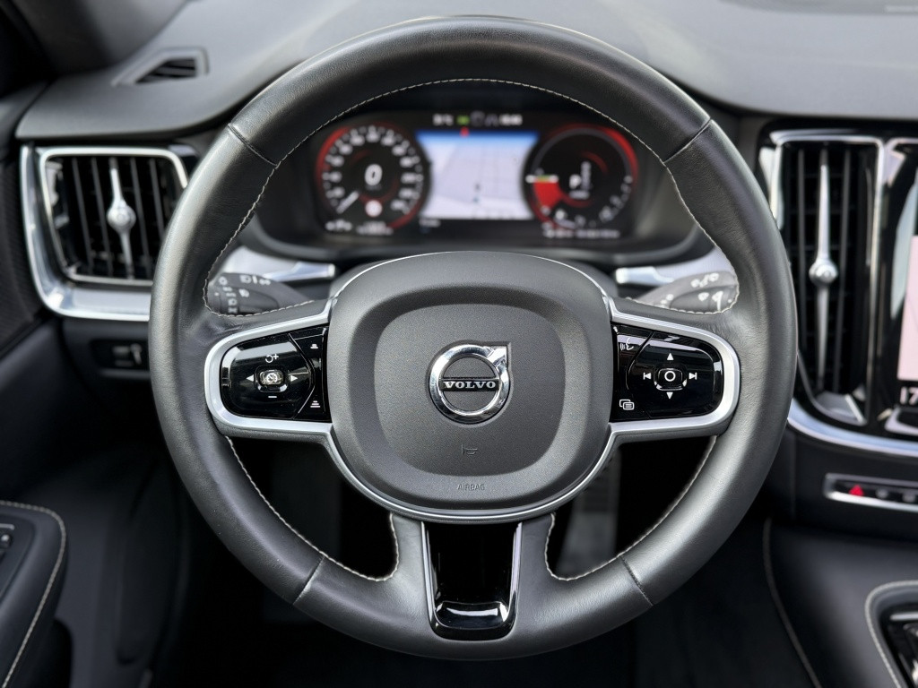 Volvo V60 t6 340pk recharge r-design| panodak| adap.cruise| trekhaak| stan