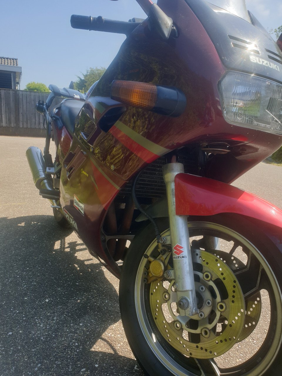 Suzuki gsx1100f