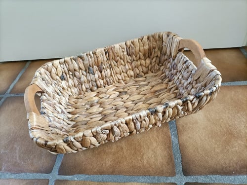 Mooi stevig mandje. Te gebruiken voor kleine spulletjes of als broodmandje.