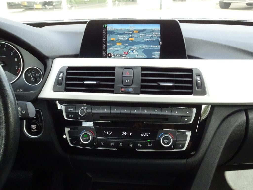 BMW 3-serie touring 318i executive automaat