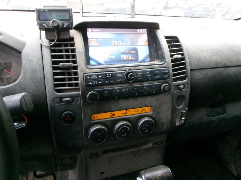 Nissan Navara 2.5 dci dubb.cab. (lees tekst!!)