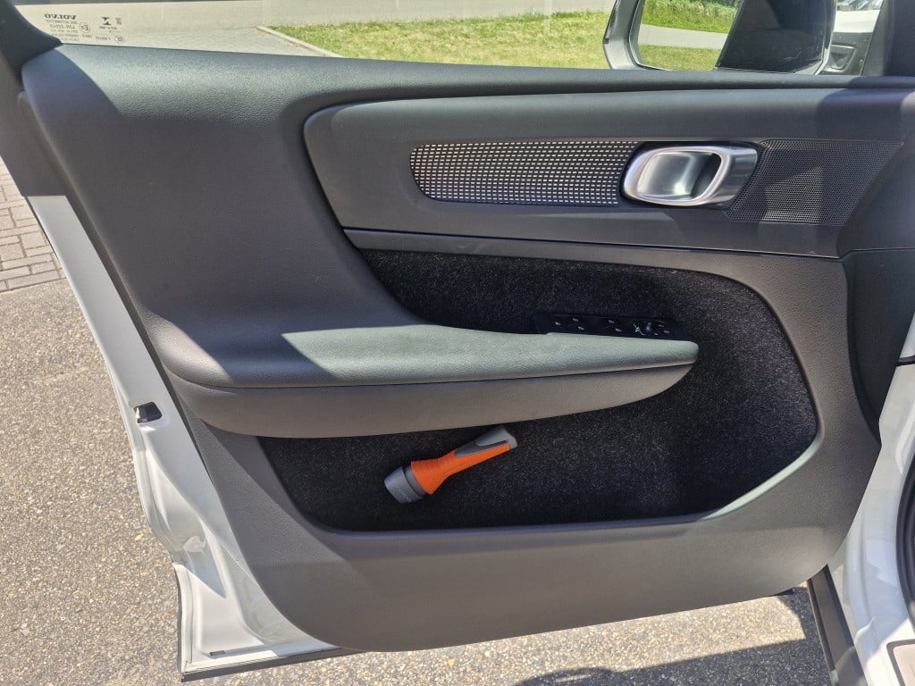 Volvo XC40 2.0 t4 r-design
