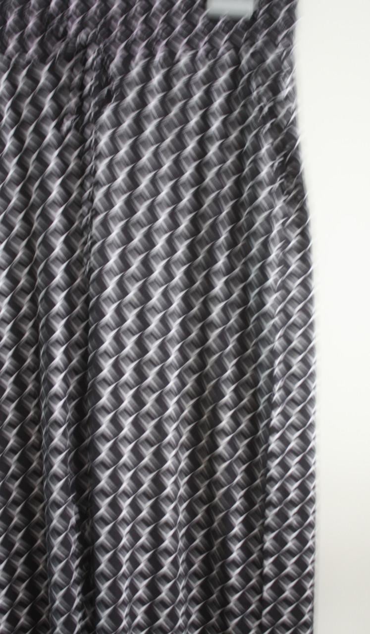 Zwart wit partoon pantalon maat s