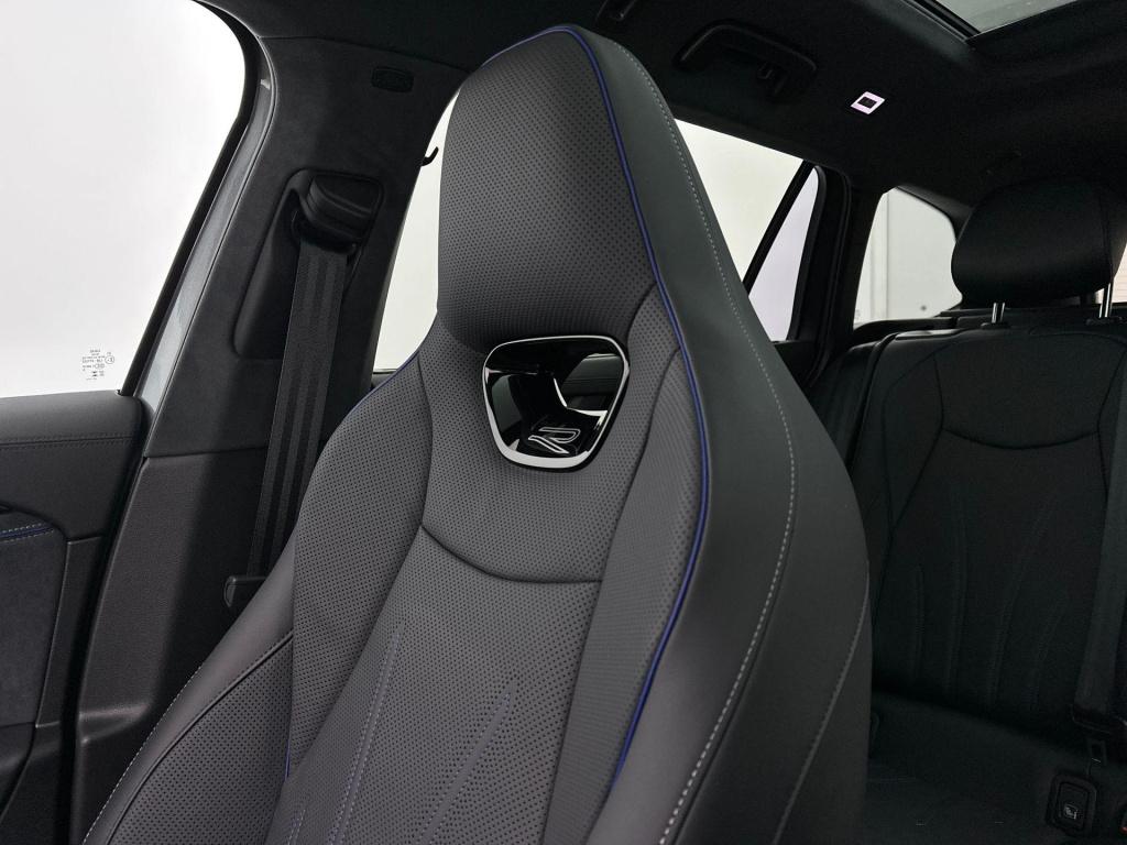 Volkswagen Passat r-line edition plug in hybride 204 pk black style plus pa