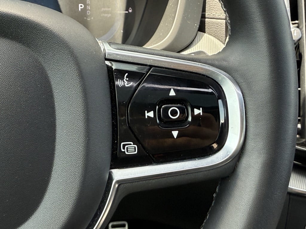 Volvo XC60 t6 340pk recharge r-design| adap.cruise| luchtvering| panodak| 2