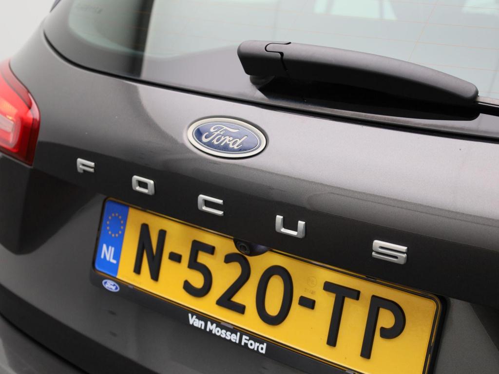Ford Focus wagon 1.0 ecoboost hybrid st line x business winter pack - clima