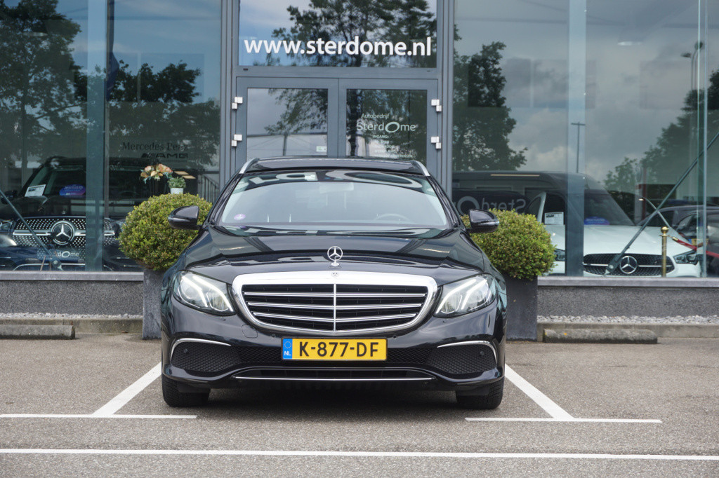 Mercedes-Benz E-Klasse estate 200 premium luxury l panorama dak l massage l