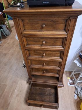 Gratis oude ladenkast