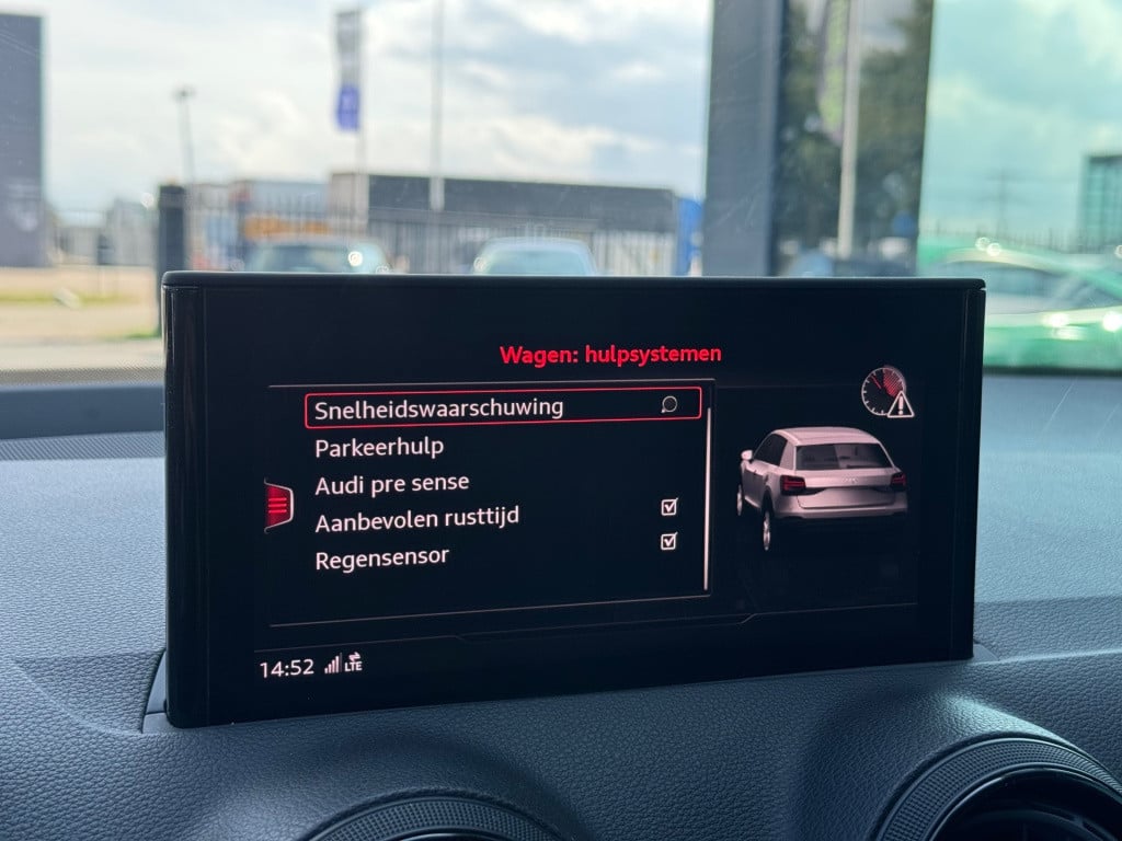 Audi Q2 30 tfsi sport * virtual cockpit * stoelverwarming * trekhaak