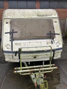 Beyerland Vitesse caravan uit 1997 |  Zwarte Cross | Keet | Onderdelen