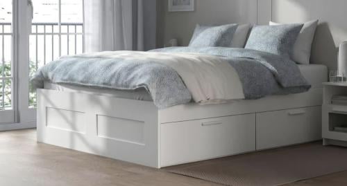 180 brimnes bed met 4 lades en 2 lattenbodems