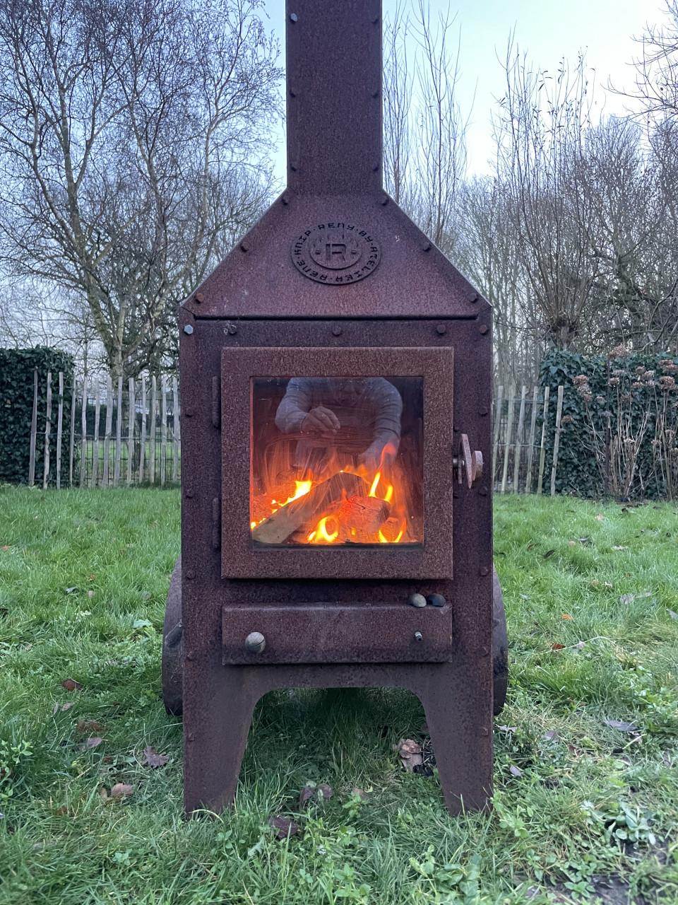 Tuinhaard , Reny Bijuga, cortenstaal