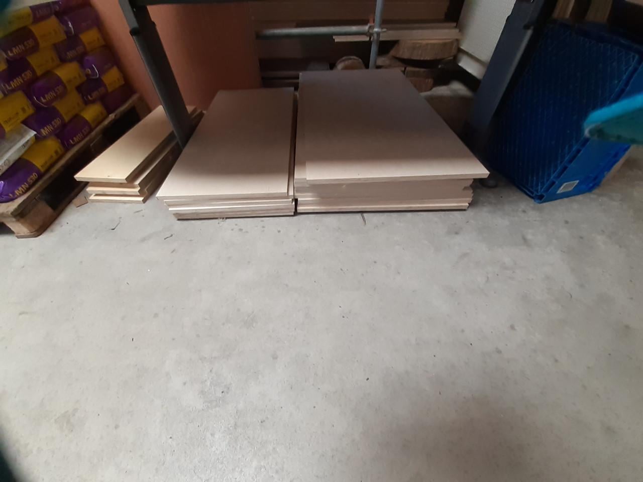 Berken 20 mm meubelplaat 10 en 15 euro per stuk