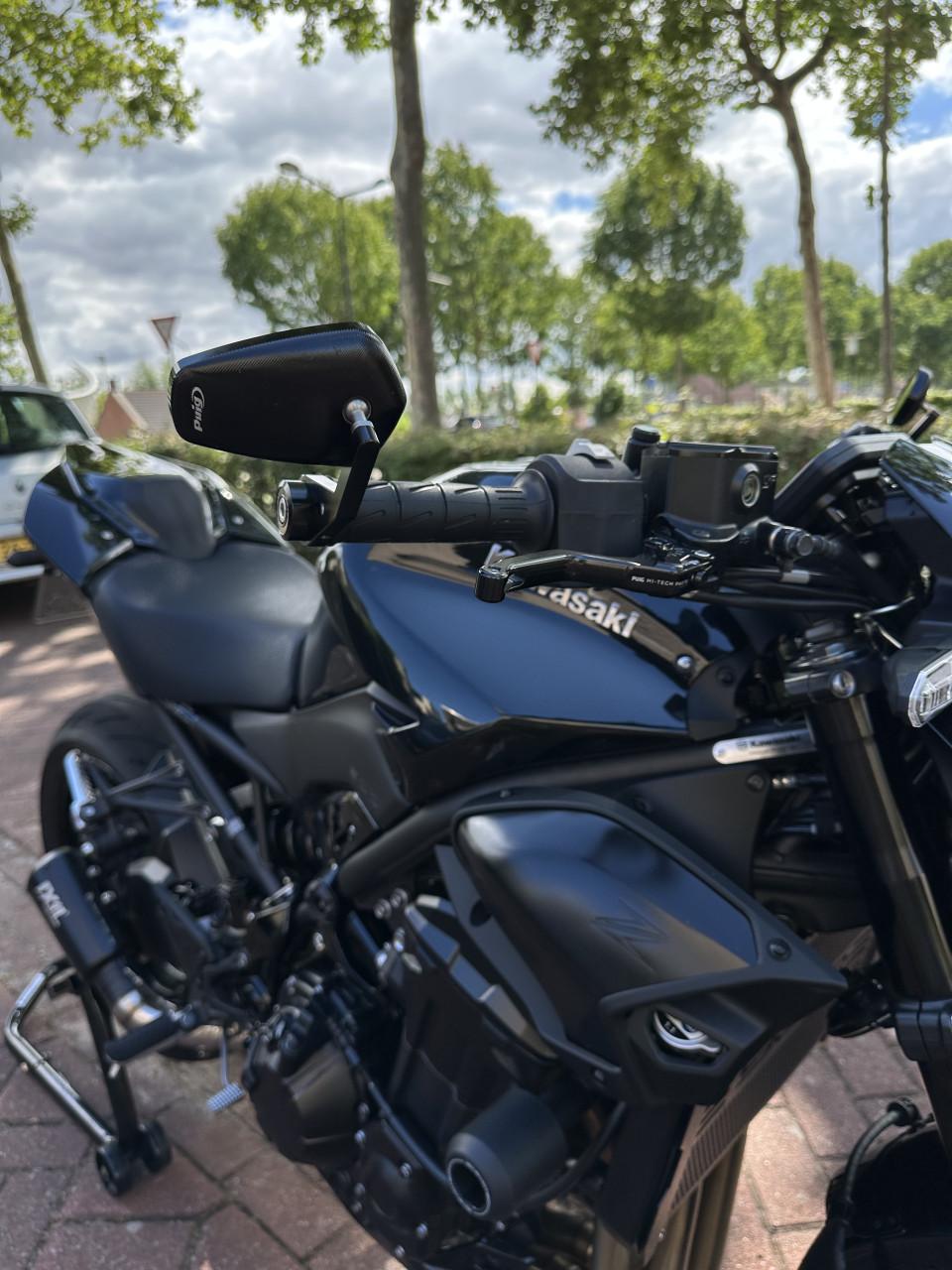Kawasaki Z900 2025