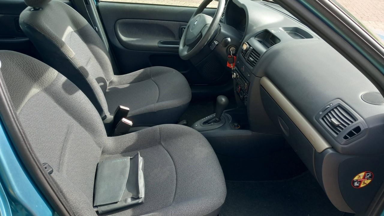 Renault CLIO 1.4 16v Authentique automaat !!! 5drs 2005 airco apk 2027 !!