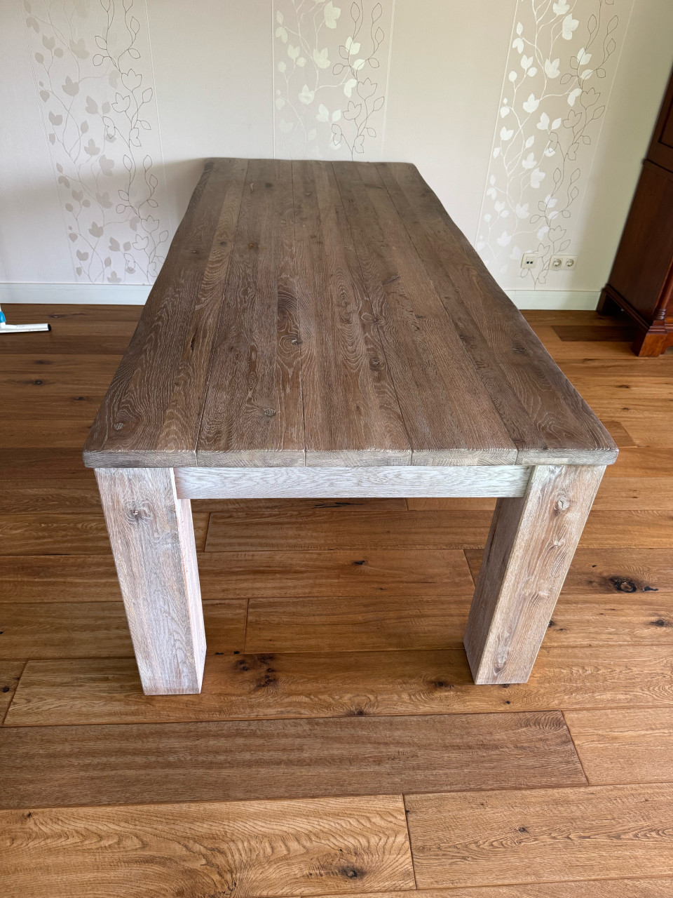 Robuuste eetkamertafel