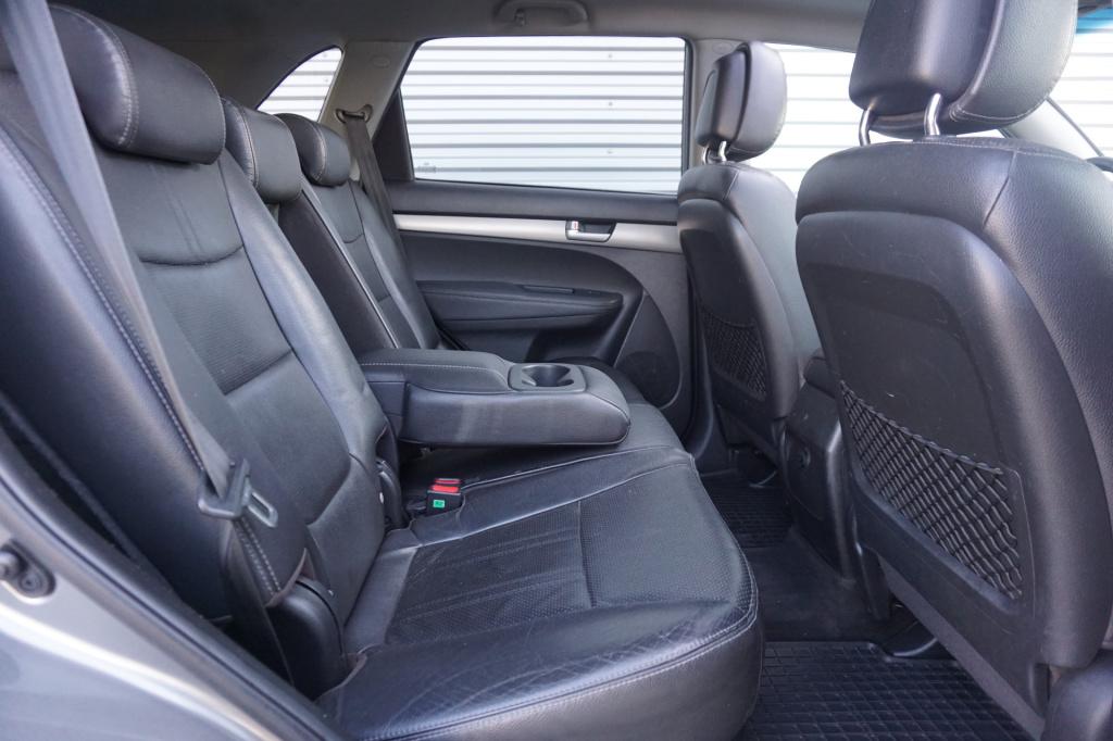 Kia Sorento 2.2 crdi x-clus. 7p. automaat - climate / navi / cruise / leder