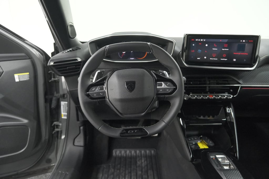 Peugeot 2008 puretech 130 eat8 gt | 360 camera | adaptieve cruise control |