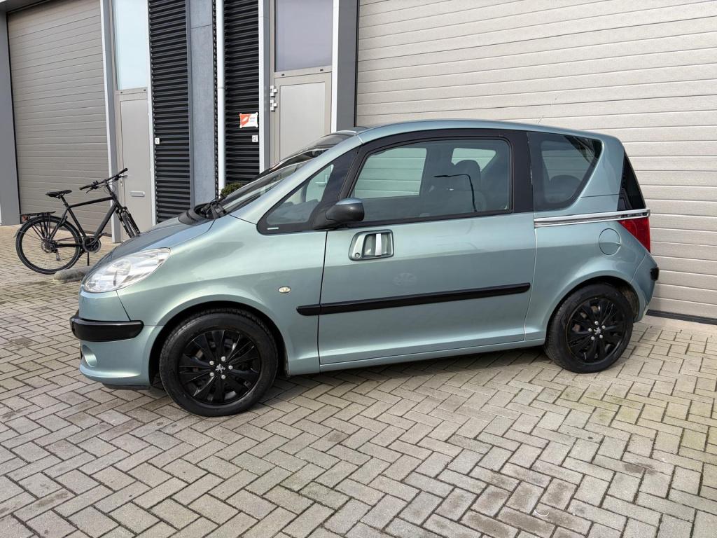 Peugeot 1007 1.6-16v sesam sporty/126.000 nap/automaat/airco/nwe distri/