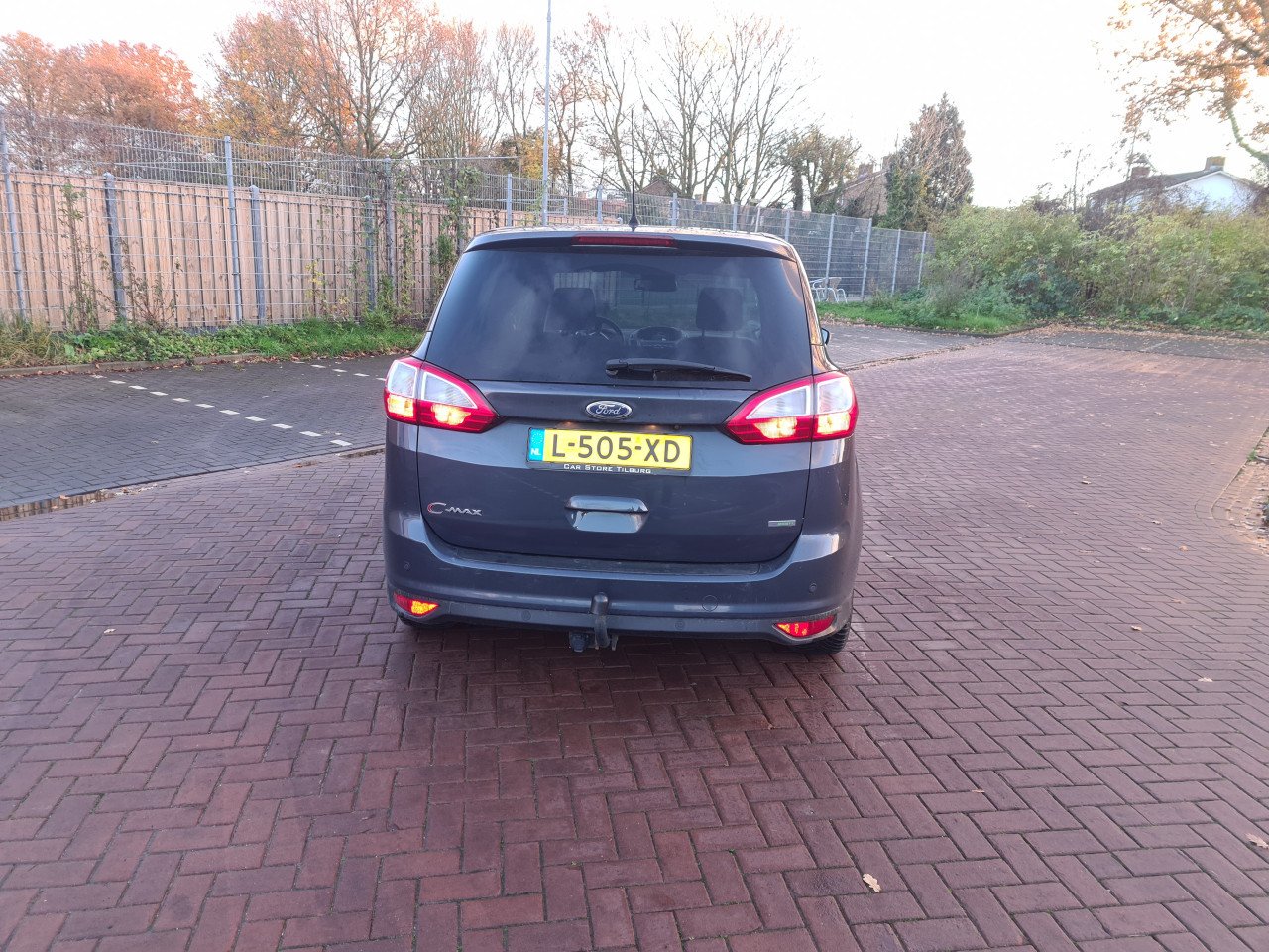 Ford Grand C-MAX 7 persoons goed omderhouden