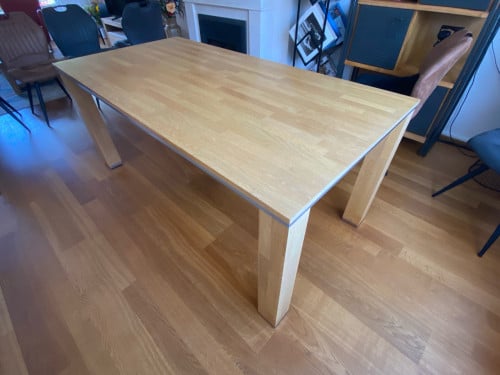 Eiken eettafel