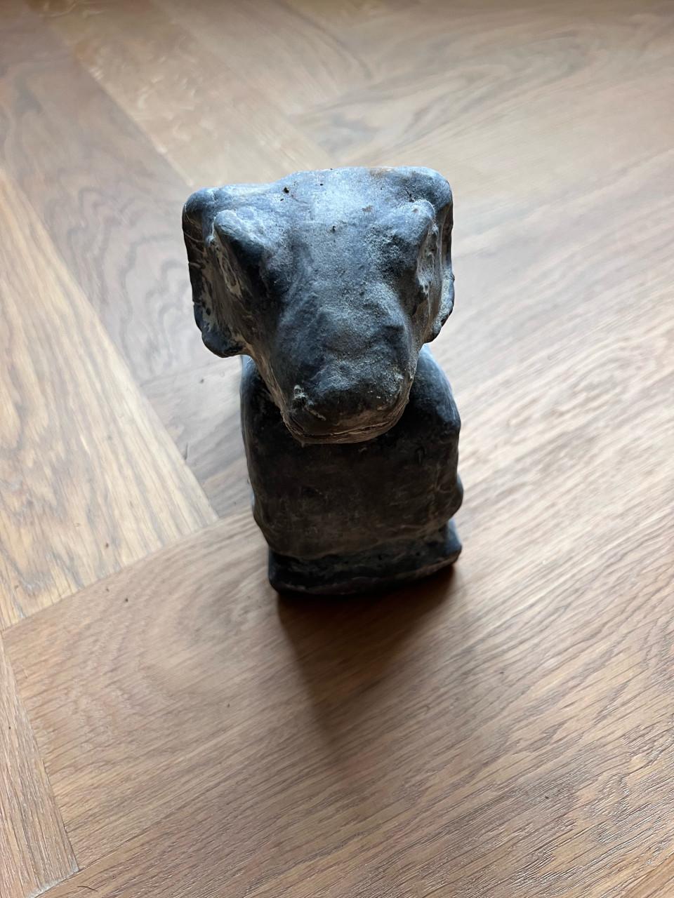 Stenen beeldje ram