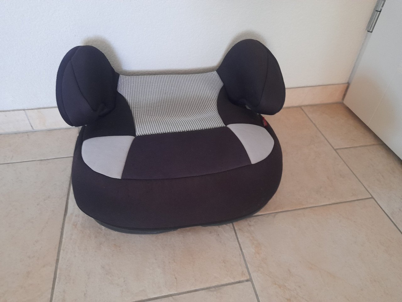 Autostoel verhoger (in goede staat)  15/36 kg