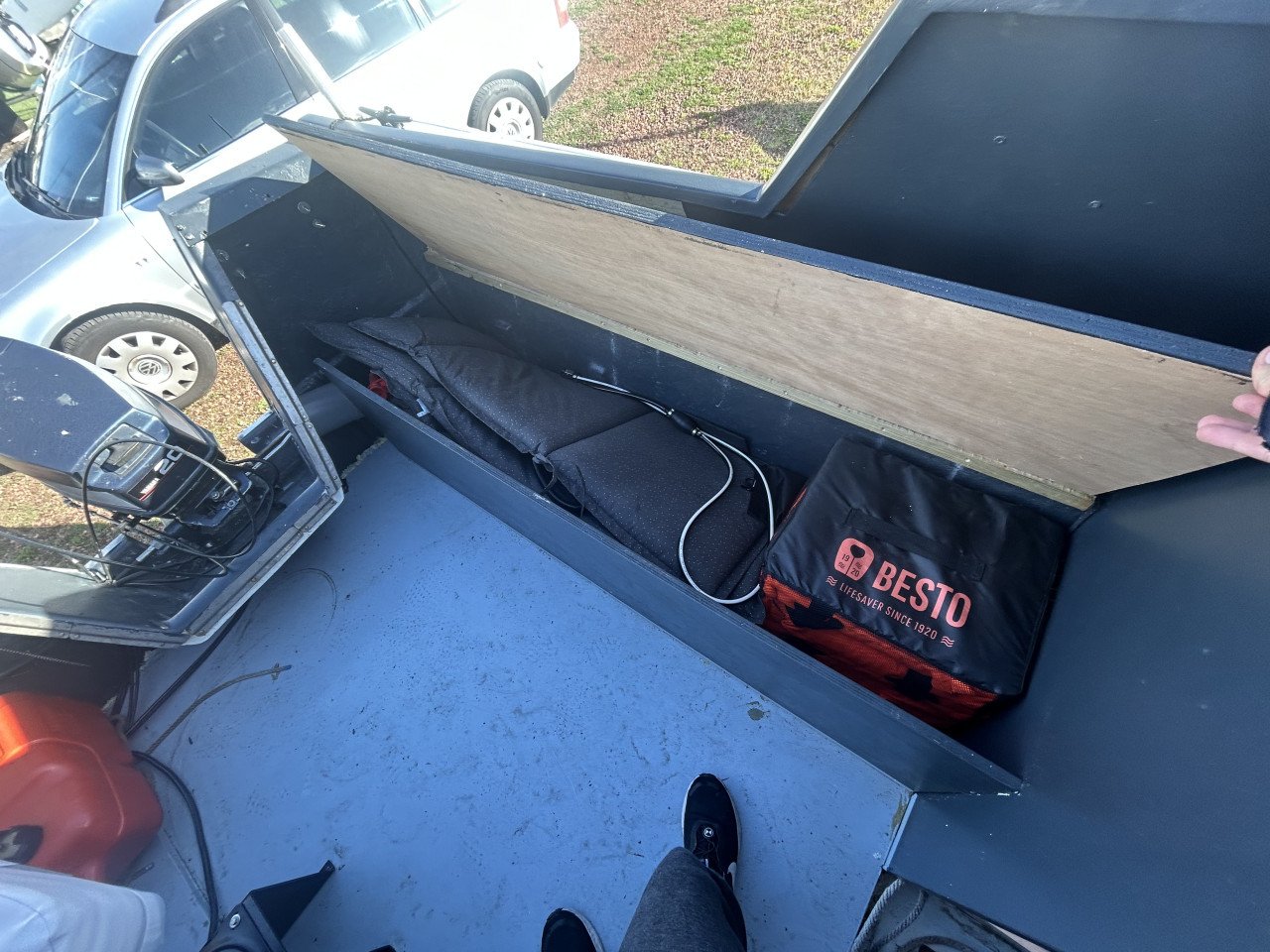 Kajuitboot Yamaha 20 PK met wat werk