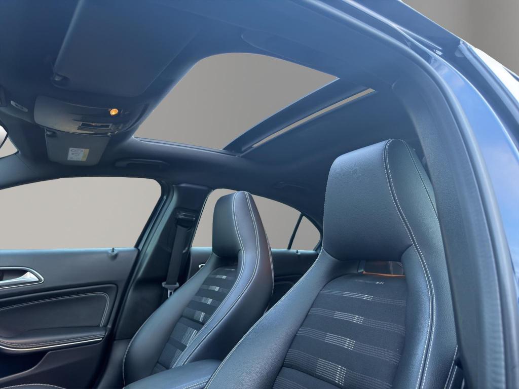 Mercedes-Benz A-Klasse a 180 urban pano automaat stoelverwarming 1e eigenaa