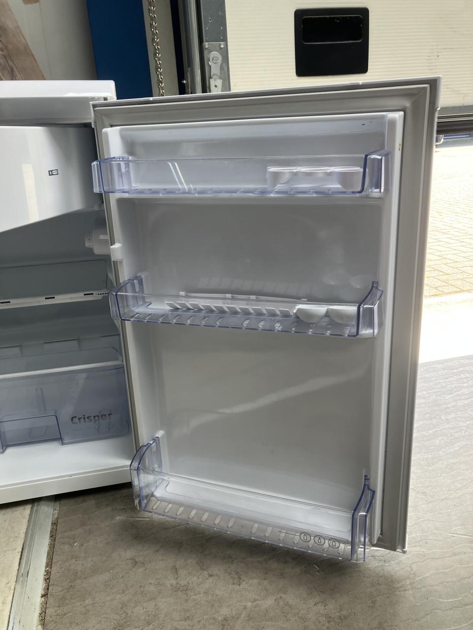 Beko Koelkast vriezer S54121 2 jaar oud in perfecte staat