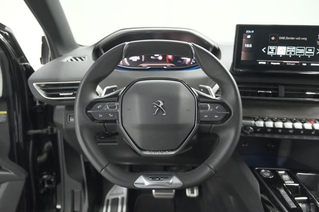 Peugeot 3008 puretech 130 eat8 gt black pack | trekhaak | elektrische koffe