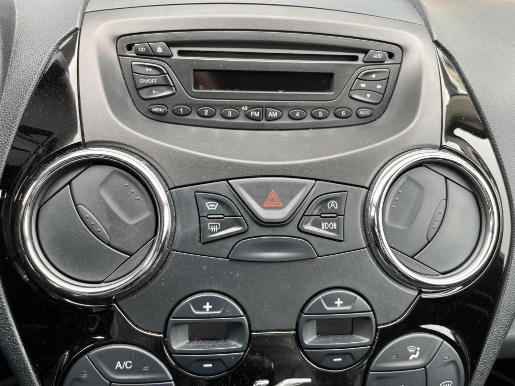 Ford KA 1.2 metal start/stop | incl. set winterbanden | climate control | v