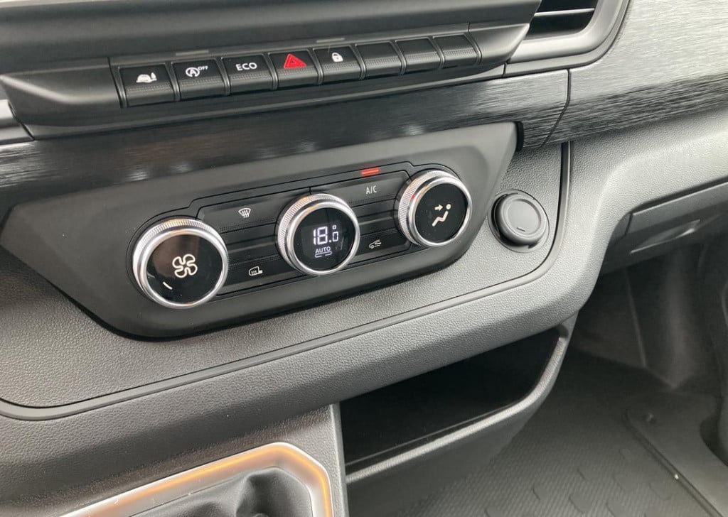 Renault Trafic 2.0 blue dci 130 t30 l2h1 advance - zijdeur link + rechts - 