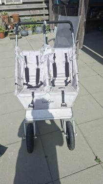 Tweeling kinderwagen