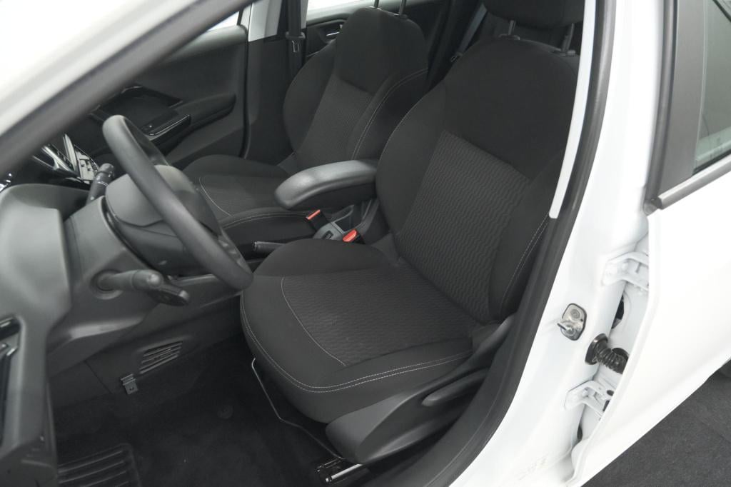 Peugeot 208 puretech 82 blue lion | apple carplay | parkeersensoren | navig