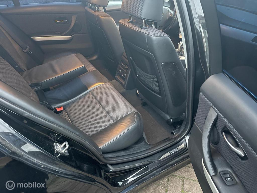 BMW 3-serie touring 318i business line