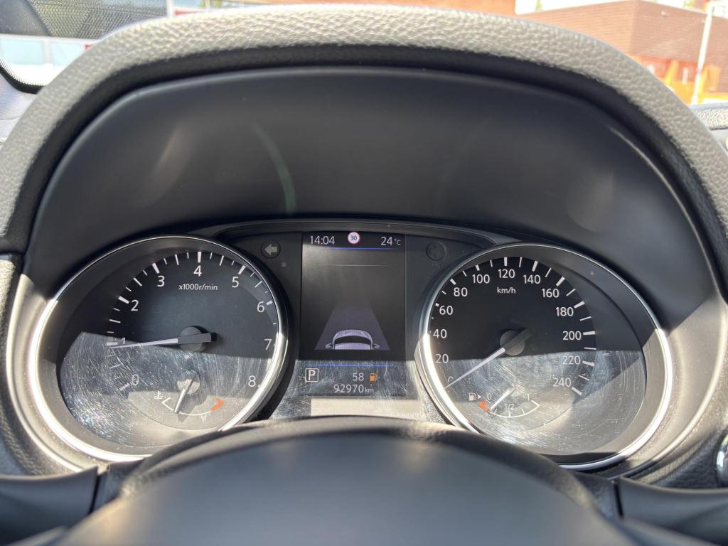 Nissan Qashqai 1.3 dig-t tekna automaat incl. trekhaak!