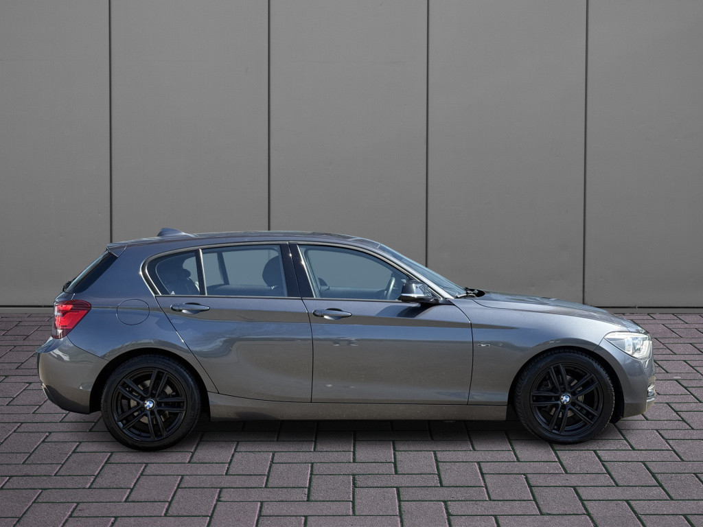 BMW 1 Serie 116i business sportline | nl-auto | groot navi | nieuwe distrib
