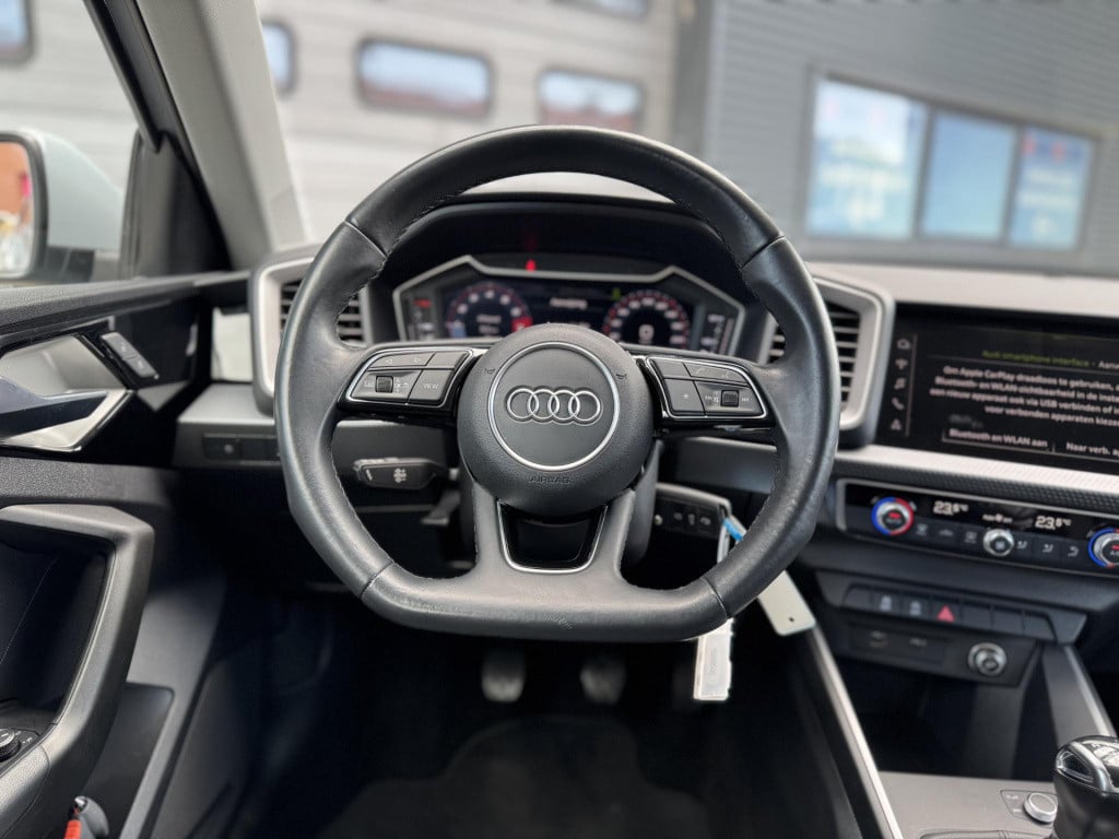 Audi A1 Sportback 25 tfsi pro line nl-auto | apple carplay | climate contro