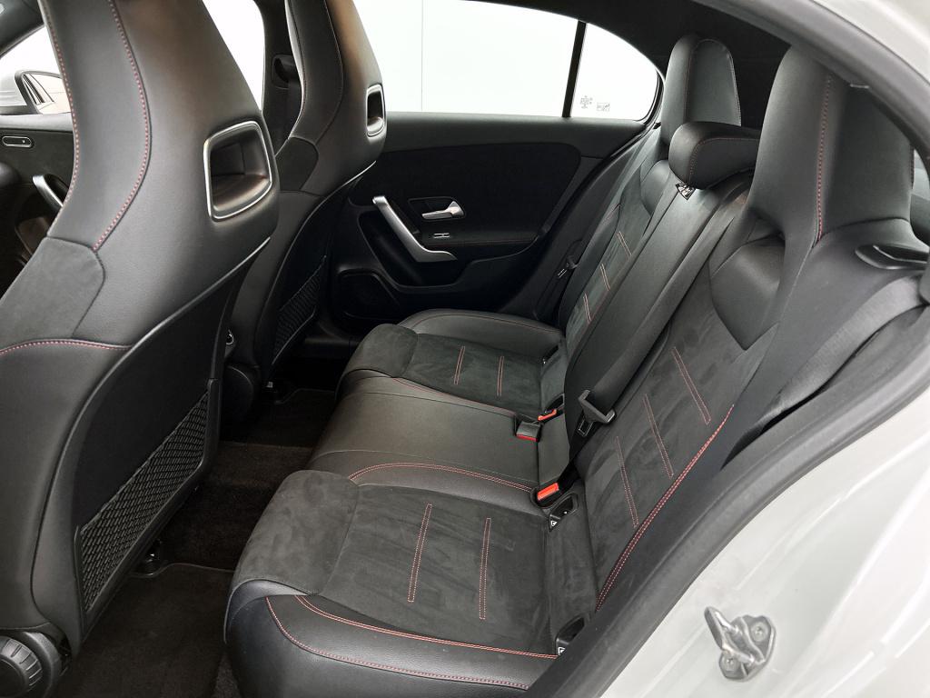 Mercedes-Benz A-Klasse 180 business solution amg | amg line | stoelverwarmi