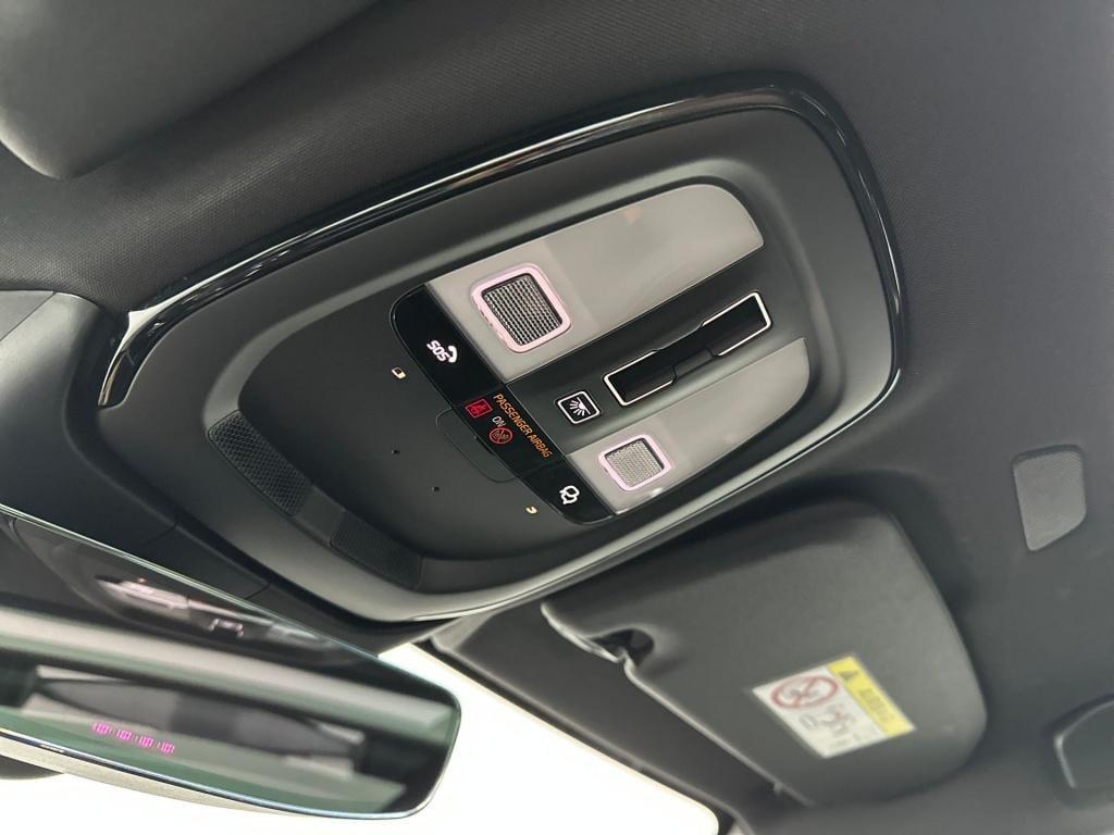 Volvo V60 t8 455pk recharge ultra dark| adap.cruise| pano| trekhaak| 360cam