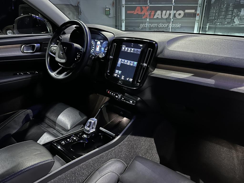 Volvo XC40 1.5 t4 recharge inscription expression *harmankardon*camera*