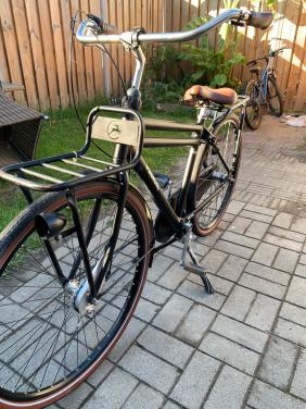 Puur Transportfiets Zwart met Bruin Zadel en Handvatten