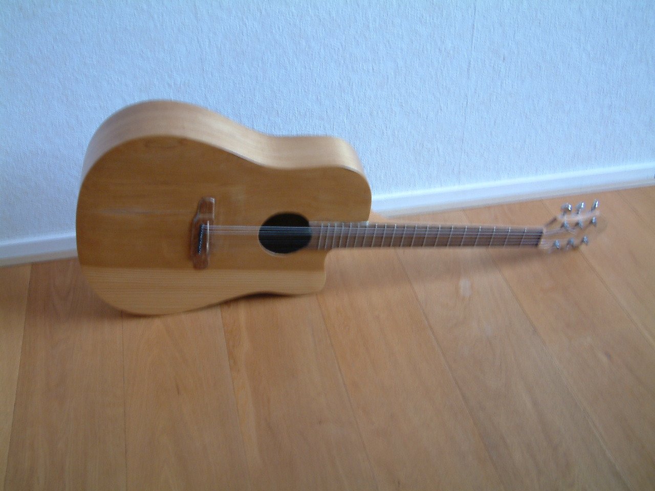 Gitaar western geen merk of nr  goede bas