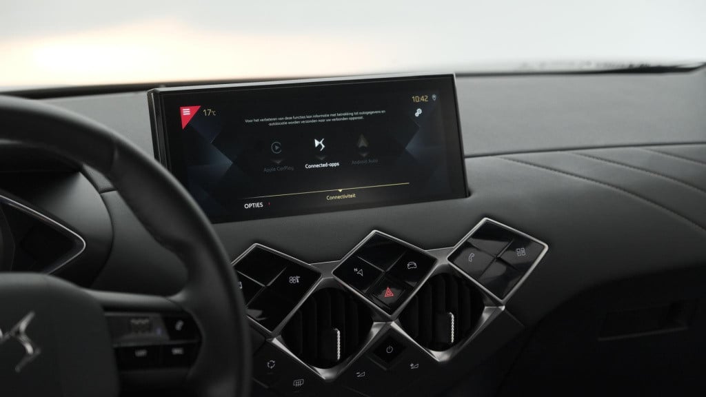 Ds Ds 3 crossback puretech 100 montmartre | parkeersensoren | apple carplay